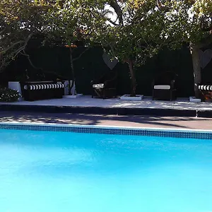 Port House Guest house Bloubergstrand