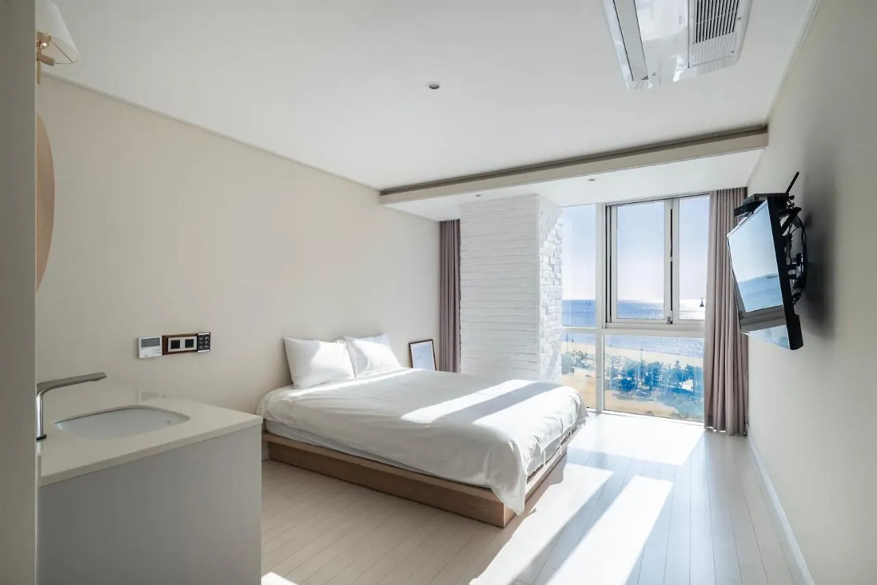 Elysia Boutique Hotel Пусан