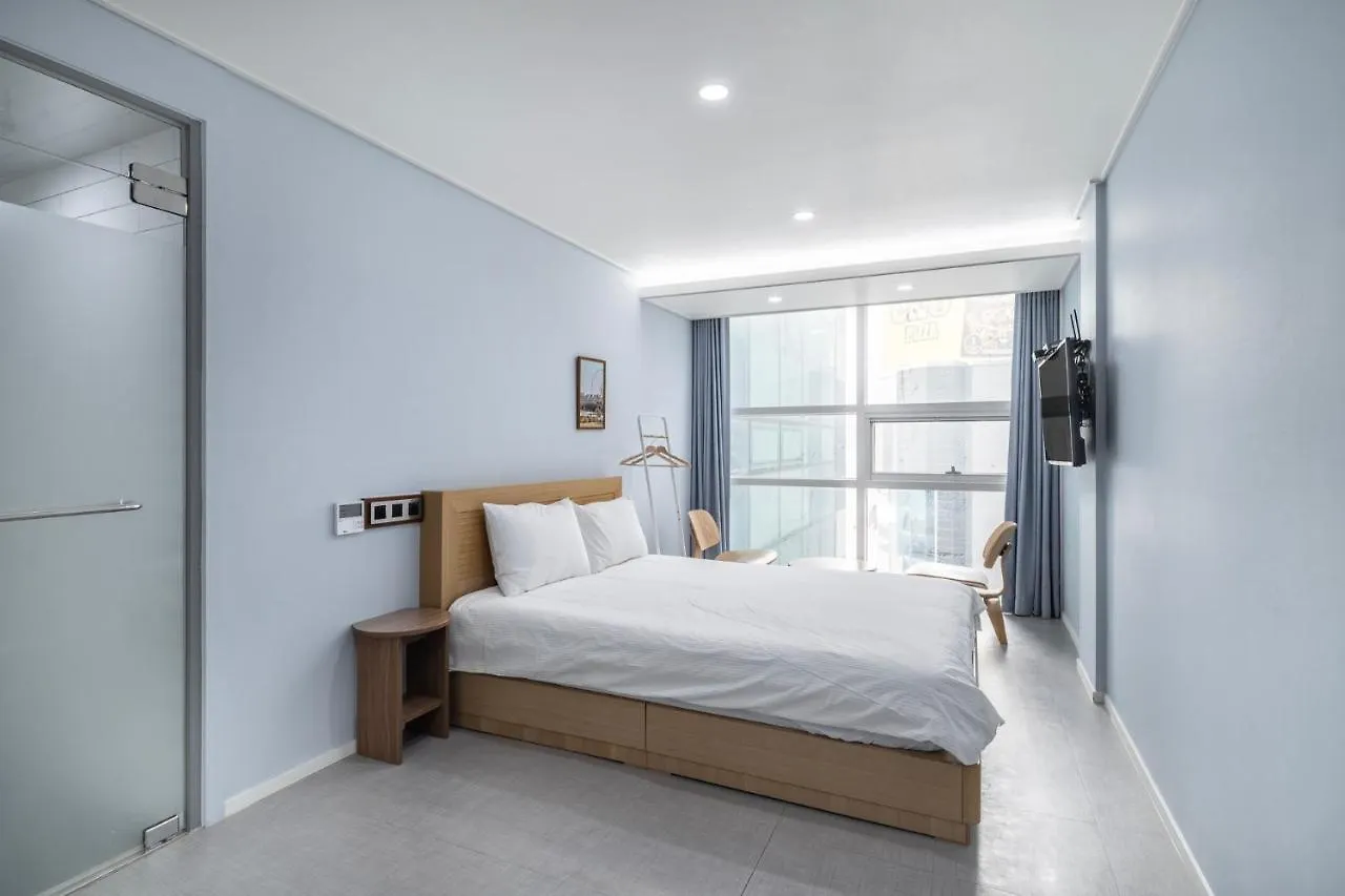 Elysia Boutique Hotel Пусан 2*,