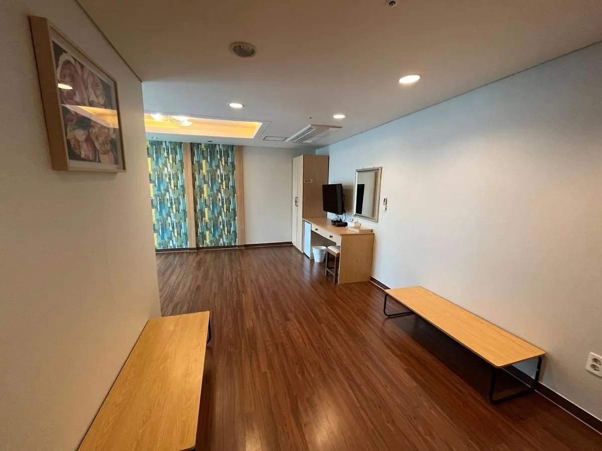 Elysia Boutique Hotel Пусан