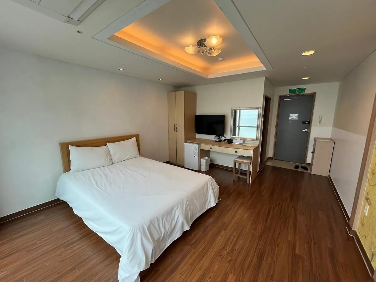 Elysia Boutique Hotel Пусан