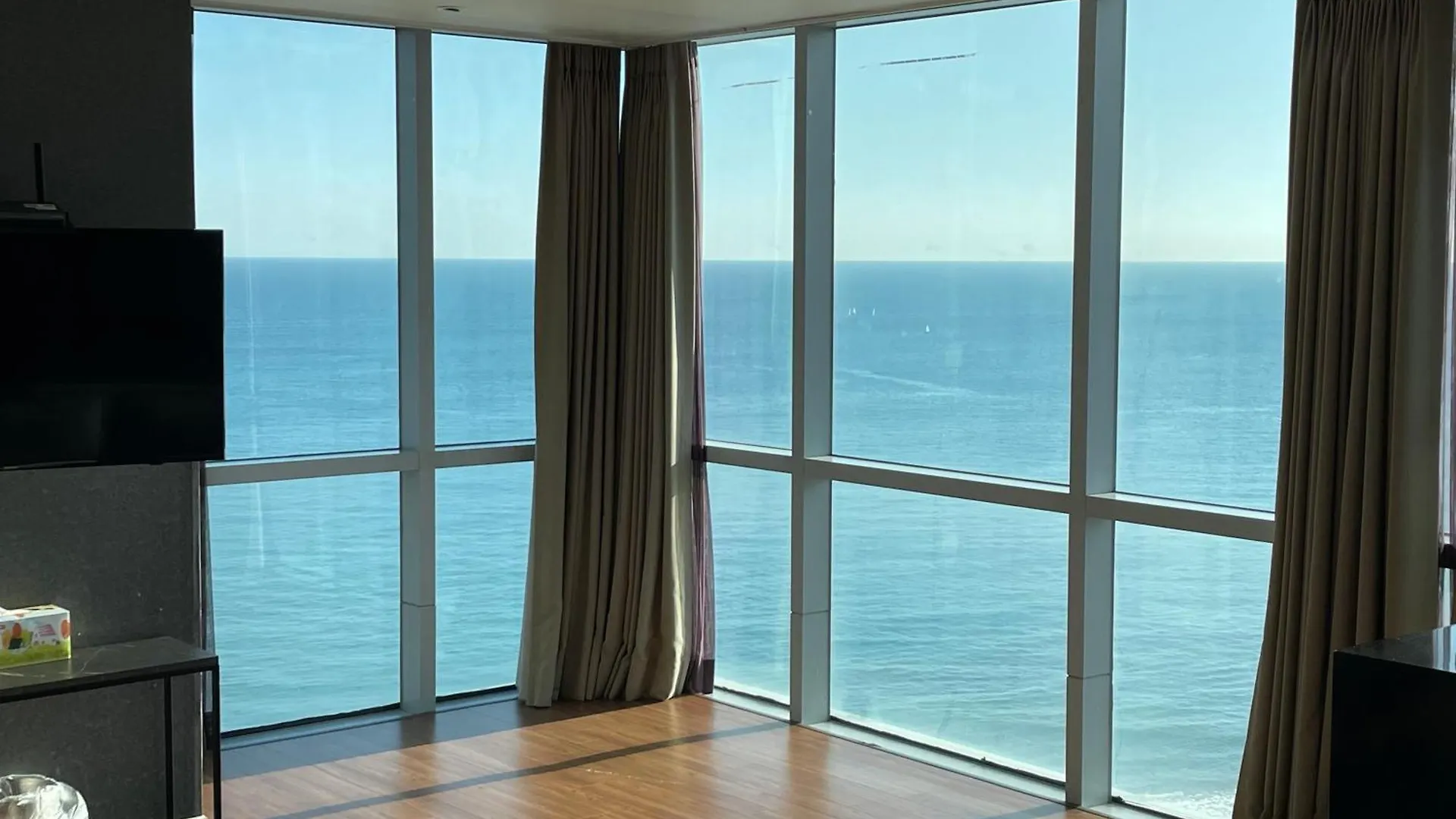 Elysia Boutique Hotel Пусан