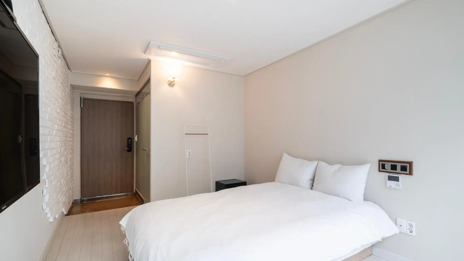 Elysia Boutique Hotel Пусан