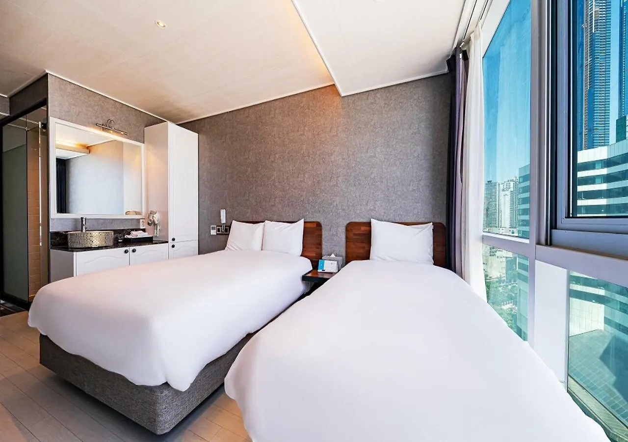 Elysia Boutique Hotel Пусан 2*,